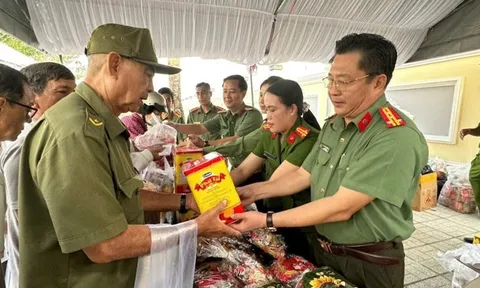 An Giang: Phiên chợ 0 đồng hỗ trợ người dân dịp Tết Nguyên đán
