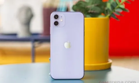 iPhone 13, iPhone 12, iPhone 11 mới đập hộp siêu rẻ cận Tết, vẫn là tam vương giá rẻ số một Việt Nam