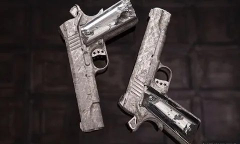 Khẩu súng đắt nhất thế giới trị giá hơn 110 tỷ: Chỉ vài người có khả năng mua, làm bằng chất liệu độc nhất