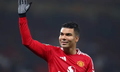 Man United thanh lý Casemiro, HLV Ruben Amorim kích hoạt bom tấn trong 48h tới?