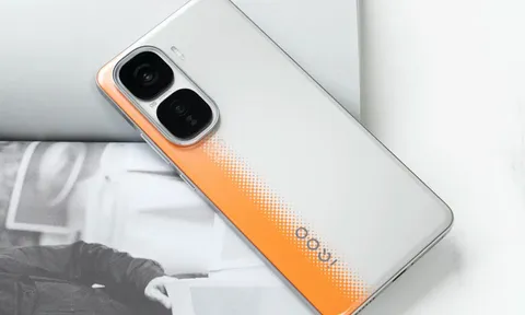 Smartphone chip Dimensity 9400, RAM 16GB, pin 6.100mAh, sạc 120W, giá rẻ bất ngờ