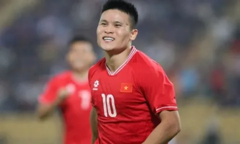 Trụ cột ĐT Việt Nam xác nhận xuất ngoại, HLV Kim Sang-sik nhận món quà lớn trong năm 2025