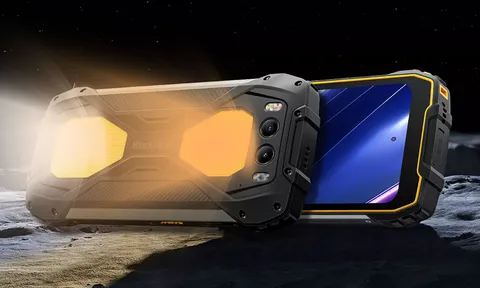 Smartphone ‘nồi đồng cối đá’, pin 15.000mAh, camera nhìn xuyên đêm, giá gần 4 triệu đồng