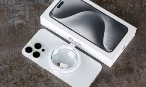 Bảng giá iPhone 15 chính hãng mới nhất tháng 2: iPhone 15 rẻ chưa từng có, iPhone 15 Pro Max giảm kỷ lục cả chục triệu