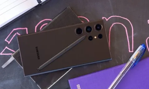 Siêu phẩm AI Phone cao cấp Galaxy S23 Ultra giảm kỷ lục 12,5 triệu đồng, giá đập hộp rẻ hơn iPhone 15