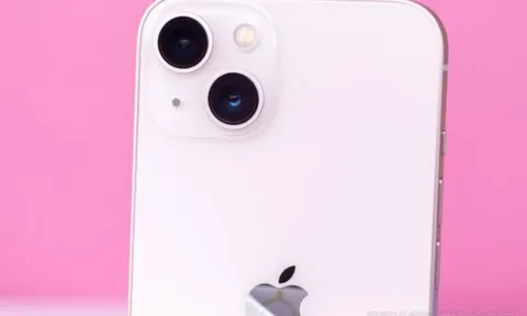 iPhone 13 giá khai xuân rẻ nhất lịch sử, xứng tầm vua iPhone giá rẻ mới, thua kém iPhone 16 cực ít