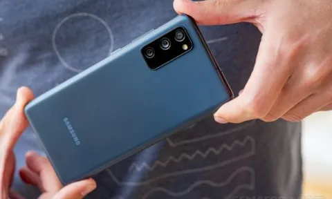 Galaxy S20 FE giá rẻ như bèo sau Tết, chỉ bằng nửa iPhone 11, kèm loạt trang bị như Galaxy S24 Ultra