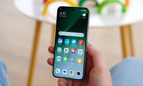 Xiaomi 14 cực dễ mua sau Tết, rẻ như vua tầm trung Galaxy A55 5G, trang bị như Galaxy S24 Ultra