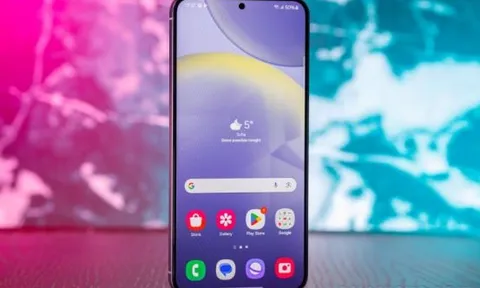 Chiến binh AI màn to Galaxy S24 Plus ưu đãi khủng gần chục triệu, rẻ át vía iPhone 16 Plus