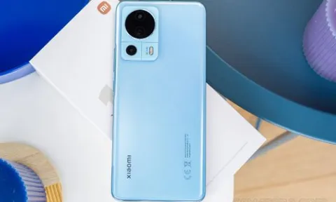 Nàng thơ Xiaomi 13 Lite giá rẻ như rau sau Tết trang bị xịn hơn Galaxy A55 5G đẹp đốn tim khách Việt