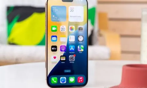 iPhone 16 Pro Max mất 3 tháng để bán chạy top 5 toàn cầu 2024, giá cực rẻ sau Tết tại Việt Nam