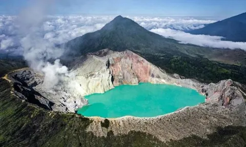 Cơ quan Vũ trụ châu Âu tiết lộ hình ảnh hồ núi lửa ‘ma quái’, sự thật còn kinh dị hơn tưởng tượng