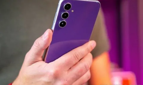 Galaxy S23 FE chốt giá đập hộp rẻ bất ngờ sau Tết, trang bị xịn sò làm khó iPhone 15, iPhone 16