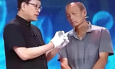 Lão nông đào được báu vật trị giá 34 tỷ đồng trong nhà, tưởng đổi đời sau 1 đêm thì sốc khi nghe chuyên gia phán 1 câu