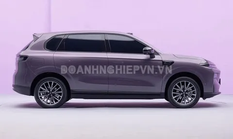 SUV đẹp long lanh, công suất 218 mã lực, giá ngang Kia Morning