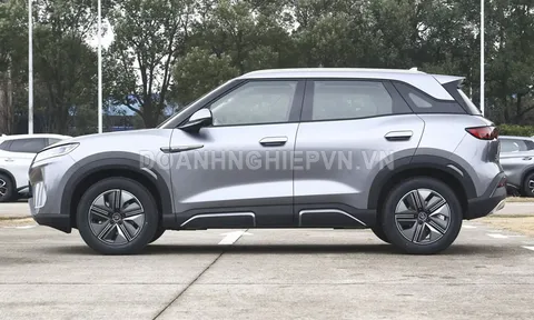 Hãng xe vừa vào Việt Nam giới thiệu SUV cùng phân khúc với Mitsubishi Xforce, công suất 176 mã lực, giá gần 330 triệu đồng