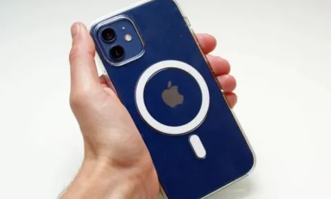 Quên iPhone SE 4 đi, iPhone 11, iPhone 12 và iPhone 13 đang rẻ như cho sau Tết trang bị vẫn cực ngon