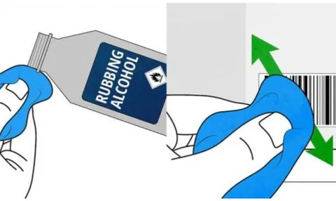 Bóc nhãn chai lọ 'sạch bong kin kít', không để lại vết keo: Mẹo cực hay mà ít người biết, đảm bảo hiệu quả bất ngờ