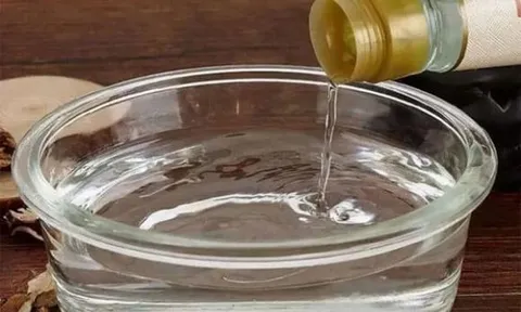 Kiến sợ nhất điều này, chỉ cần xịt ở nhà sẽ tiêu diệt sạch không để sót lại con nào