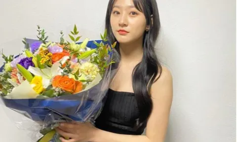 Netizen tìm ra điểm bất thường của Kim Sae Ron trước khi đột ngột qua đời tại nhà riêng ở tuổi