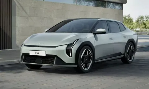 Ô tô điện Kia EV4 lộ thiết kế ngoại thất trước 'giờ G'