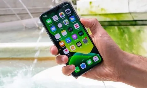 iPhone 11 Pro giảm thủng đáy cháy sàn sau Tết, chưa đầy 7 triệu, sức mạnh vẫn trên cơ iPhone 16