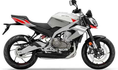 Đối thủ của Honda CB500 Hornet ra mắt, giá hơn 100 triệu đồng