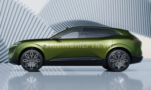 Xe gầm cao đẹp ngang siêu xe, công suất 598 mã lực, giá hơn 700 triệu đồng