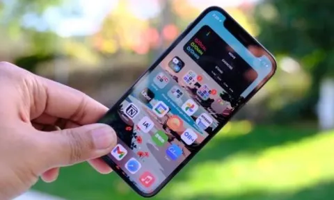 Quên iPhone SE 4 đi, iPhone 12 Mini nhỏ gọn nhưng có võ, mạnh như iPhone 12 Pro Max rẻ dưới 5 triệu