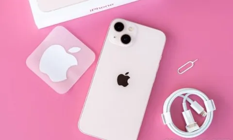 Giá đập hộp iPhone 13 rẻ chưa từng có, trang bị xịn không kém nhiều iPhone 16, xứng danh vua iPhone giá rẻ