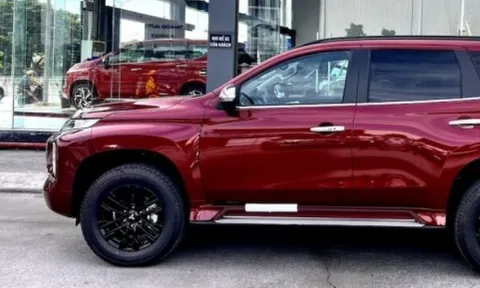 ‘Kỳ phùng địch thủ’ của Toyota Fortuner đang có giá lăn bánh cực cạnh tranh, ‘lật đổ’ Ford Everest