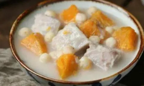 Hầm bí ngô và thứ này cùng nhau tương đương như 'thuốc nhuận tràng tự nhiên', phân sẽ được thải ra ngoài đúng thời gian, mùi hôi miệng sẽ biến mất