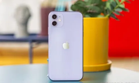 iPhone 11, iPhone 12, iPhone 13 tích cực xả kho, giá rẻ như cho trước thềm mở bán iPhone 16e