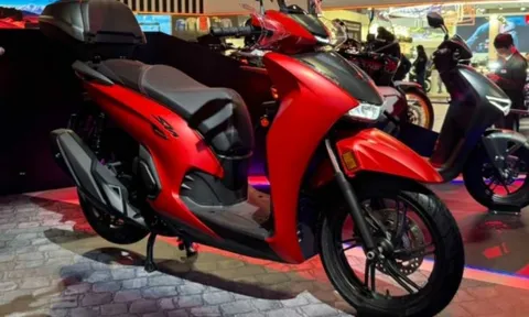 Honda SH bản 2025 chuẩn bị bán tại Việt Nam: Thiết kế đẹp nhất từ trước đến nay, đại lý đã nhận cọc