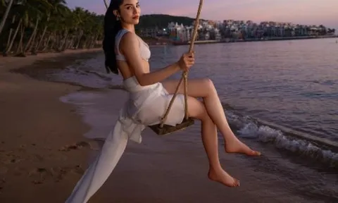 Hoa hậu Kỳ Duyên khoe vóc dáng siêu chuẩn, ấn tượng nhất là vòng eo nhỏ xíu lấn át cả Ngọc Trinh