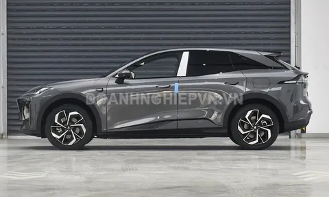 SUV hạng C, công suất 352 mã lực, ‘uống xăng như ngửi’, giá từ 557 triệu đồng