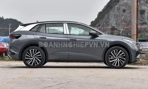 SUV đẹp mê ly, lớn hơn Toyota Corolla Cross, công suất 313 mã lực, giá ngang Toyota Raize