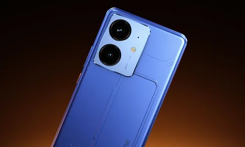 Smartphone gaming chống nước, chip Dimensity 8400-MAX, RAM 16 GB, pin 7.000mAh, giá rẻ bất ngờ