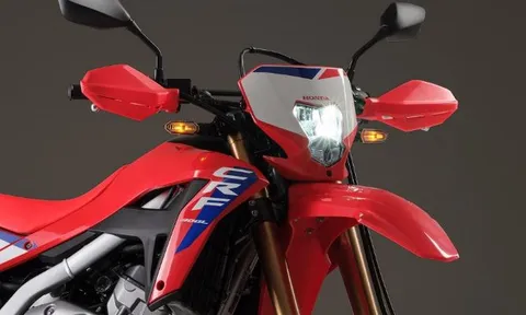 Honda ra mắt ‘vua côn tay’ 249cc mới thể thao hơn Winner X, mạnh mẽ hơn Yamaha Exciter, giá hấp dẫn