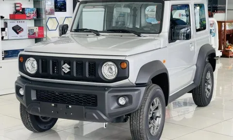 Từ 'hàng hot' đến giảm giá sốc: Suzuki Jimny 'ế' khách, đại lý xả kho