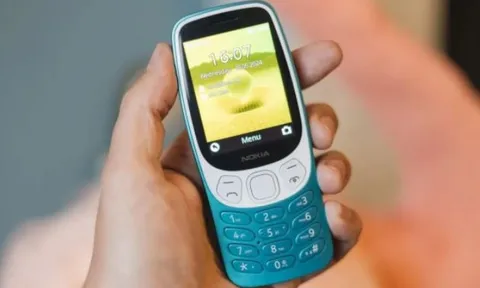 Đây là vua điện thoại cục gạch của Nokia, giá hơn 1 triệu có camera, 4G để vào mạng như smartphone