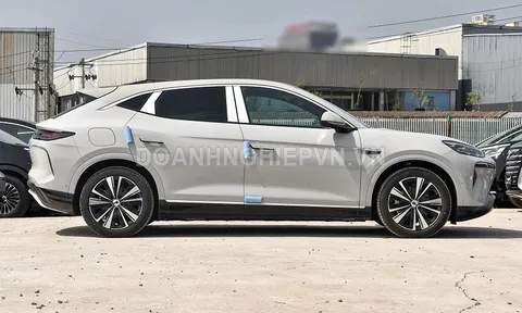 SUV thiết kế cá tính, công suất 530 mã lực, trang bị ‘đỉnh nóc’, giá ngang Toyota Corolla Cross