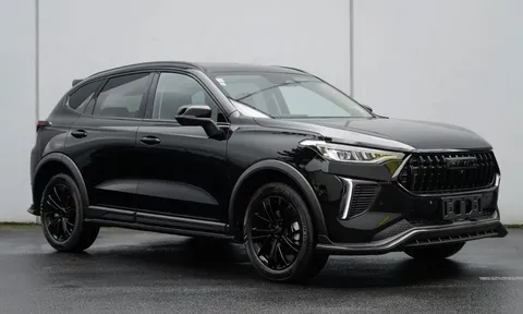 SUV hạng B tiêu thụ chỉ 4,2 lít xăng/100 km, giá từ 669 triệu tại Việt Nam, cạnh tranh với Mitsubishi Xforce, Toyota Corolla Cross