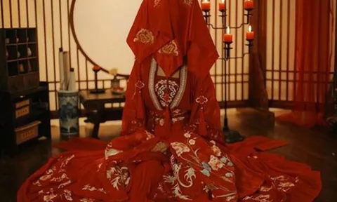 Tại sao con gái thời xưa phải kết hôn ở độ tuổi 13 hoặc 14 khi họ chưa trưởng thành? Đây là những lý do