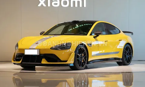 Cận cảnh vẻ đẹp tuyệt mỹ của Xiaomi SU7 Ultra: Công suất 1.526 mã lực, trang bị như siêu xe, giá ngang xe sang