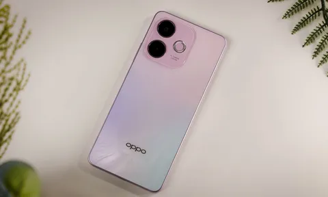 Smartphone ‘nồi đồng cối đá’, RAM 8 GB, pin 5.800mAh, giá 6,99 triệu đồng tại Việt Nam