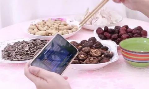 Tốt nhất là không nên chơi với điện thoại di động trong 4 'khoảng thời gian' này! Chú ý cùng nhắc nhở những người xung quanh kịp thời