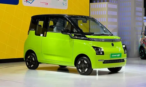 Xe điện mini giúp gia đình che nắng, che mưa, giá ngang Honda SH 350i