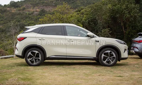 SUV ‘trên cơ’ Mazda CX-5, công suất 201 mã lực, giá ngang Hyundai Grand i10