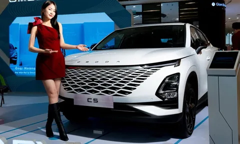 Xe gầm cao đẹp mê ly, nhiều trang bị tiên tiến, giá 499 triệu tại Việt Nam